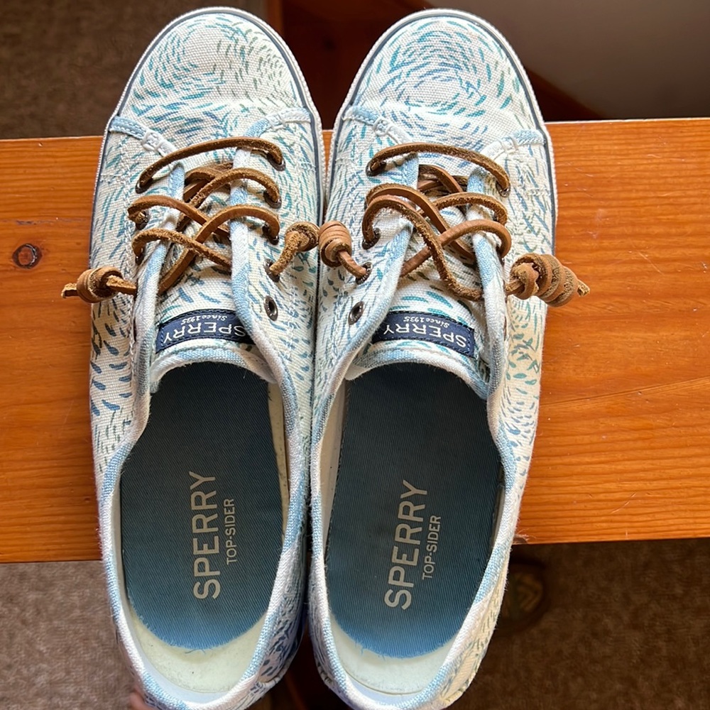Sperry slip on shoes